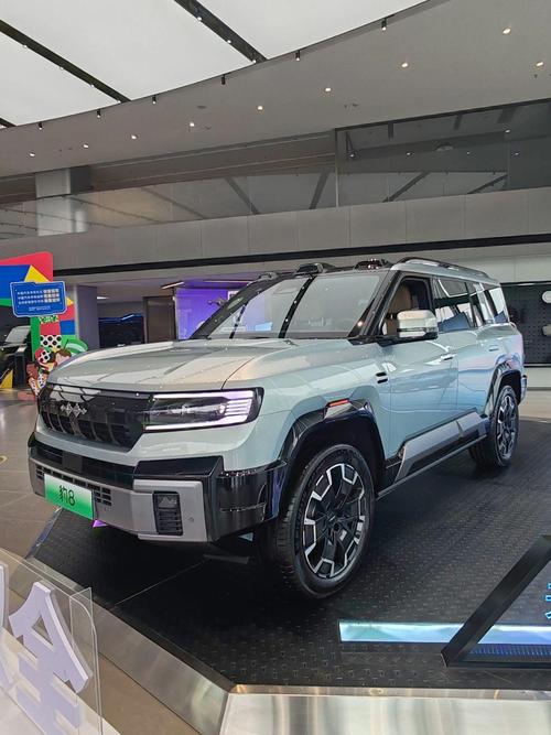 佛山241比亚迪方程豹硬派越野的爆款，英菲尼迪35周年与你共成长